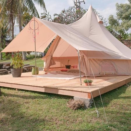 Soka Indah Restaurant & Bungalows Selemadeg  Экстерьер фото